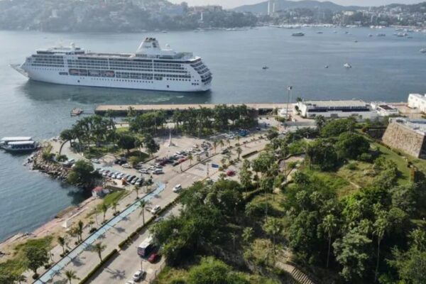 “Acapulco está de pie”: Claudia Sheinbaum invita a la población a visitar este destino turístico