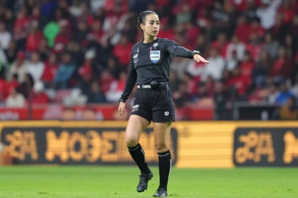 Katia Itzel García, entre las mejores 10 árbitras del 2025 según la IFFHS