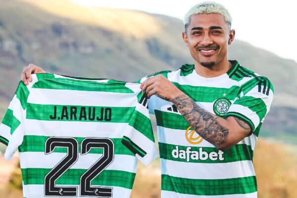 Julián Araujo ilusionado por llegar al Celtic: “Es un club de primer nivel”