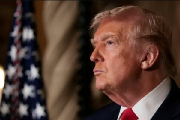 Celebra Donald Trump captura de Maduro en entrevista telefónica