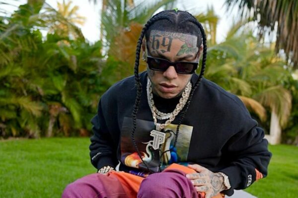 El rapero 6ix9ine celebra compartir prisión con Maduro y Luigi Mangione