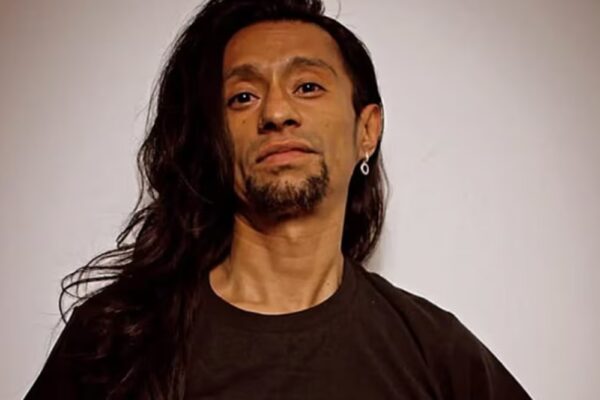 José Alberto Patiño, ganador del Ariel 2025, vive en un albergue por falta de recursos