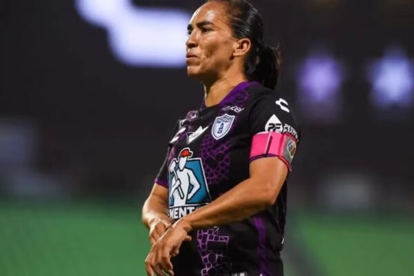 Monica Ocampo dice adiós a las canchas