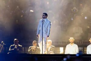 Bad Bunny confunde a Perú con Chile durante su primer concierto en Lima