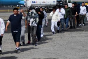 Exiliados en Estados Unidos alertan sobre deportación a México de un teniente disidente de Venezuela