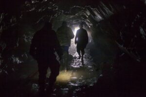 Grupo armado ‘levanta’ a 10 trabajadores de minera canadiense en Concordia, Sinaloa