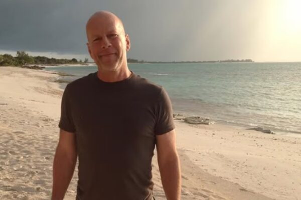 Bruce Willis no sabe que tiene demencia afirma su esposa; “para él todo esta bien”, dice