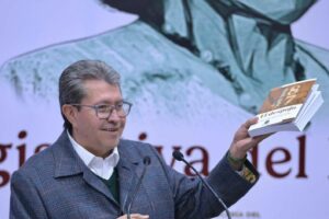 Ricardo Monreal llama a evitar especulaciones sobre reforma electoral y respalda política exterior de Sheinbaum