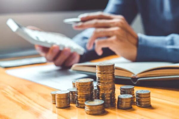 UNAM lanza curso gratis para administrar tu dinero y salir de deudas