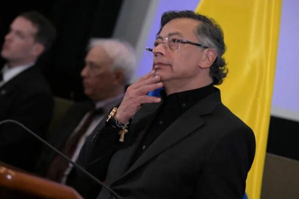 El discípulo de Petro y ‘El Tigre’ lideran las encuestas presidenciales en Colombia