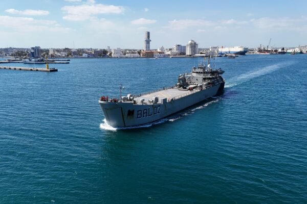 México envía 814 toneladas de ayuda humanitaria a Cuba