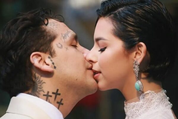 Christian Nodal comparte foto de Ángela Aguilar y le dedica romántica canción de Joan Sebastian a días de San Valentín