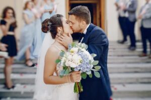 Más vale “juntarse” que casarse: los mexicanos le huyen al matrimonio por esta razón