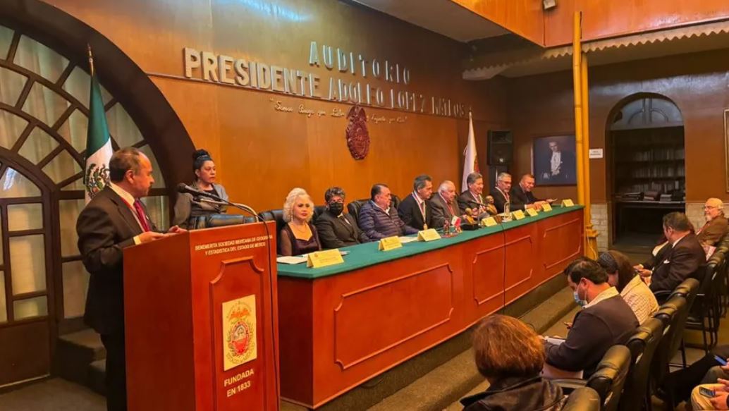 Analizan utilización de la Inteligencia Artificial en Sociedad Mexicana de Geografía