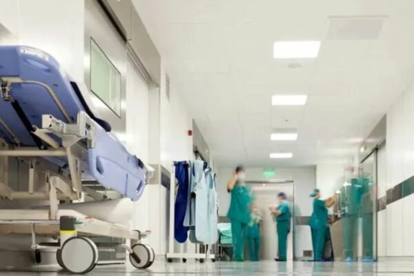 Coepris cierra 13 clínicas estéticas por irregularidades