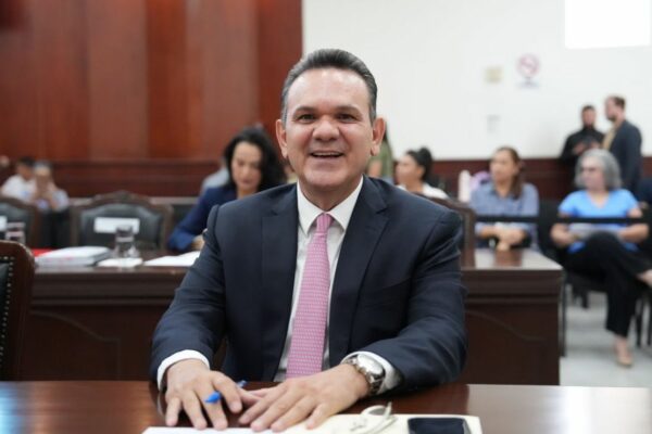 Diputado Sergio Torres recibe el alta hospitalaria tras sufrir atentado en Culiacán