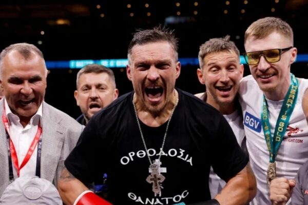 Oleksandr Usyk pone en juego su título del CMB ante un campeón de kickboxing