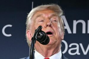 Donald Trump abre la puerta a un proyecto sobre Cuba tras la ofensiva en Irán