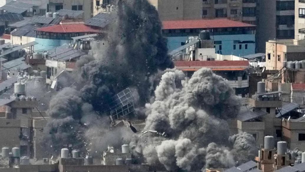 Irán detiene bombardeos contra países vecinos; responderá si es atacado, advierte su presidente