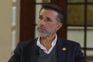 Sergio Mayer responde a críticas por su participación en LCDLF: “Hice las cosas con ética”