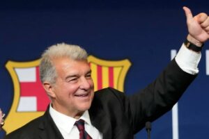 Joan Laporta celebra reelección como presidente del Barcelona a ritmo de mariachi