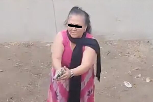 Conceden la prisión domiciliaria a Carlota N., abuela que disparó en desalojo en Chalco