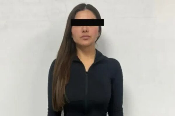 Detienen a mujer en Guadalupe por extorsionar a amante de su esposo; le exigía 300 mil pesos