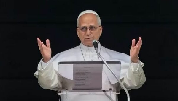 Papa llama a la paz ante conflictos en Oriente Medio