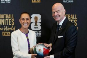 Gianni Infantino asistirá a la reinauguración del Estadio Azteca