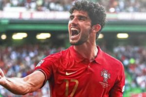 Gonçalo Guedes se emociona por jugar en el Estadio Azteca ante México