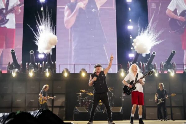 AC/DC dedica mensaje tras su primer concierto en México
