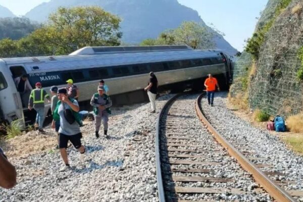 Cierra FGR caso del Tren Interoceánico; atribuye accidente a error humano