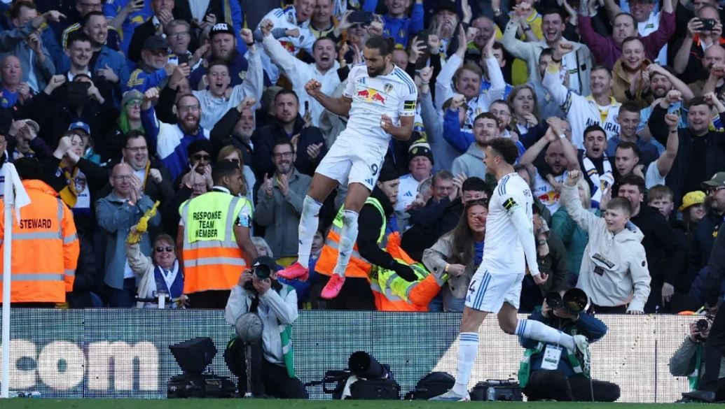 Leeds United vence a unos Wolves que quedan casi condenados al descenso